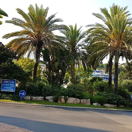 Avenue Florette Apartman *