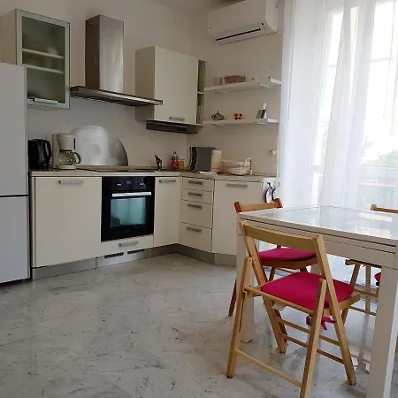 Apartman Avenue Florette Menton